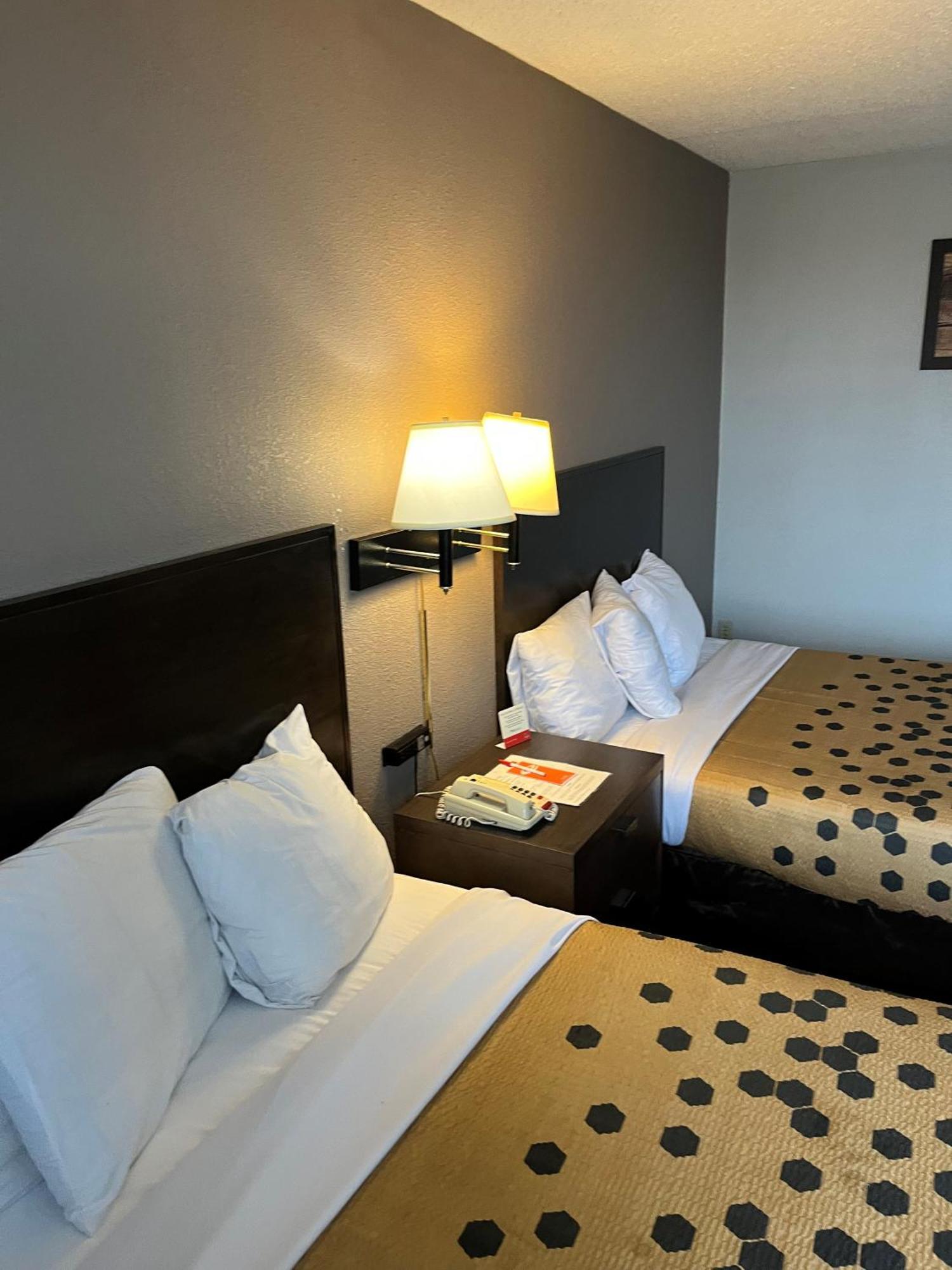 Red Carpet Inn Quantico 邓弗里斯 外观 照片