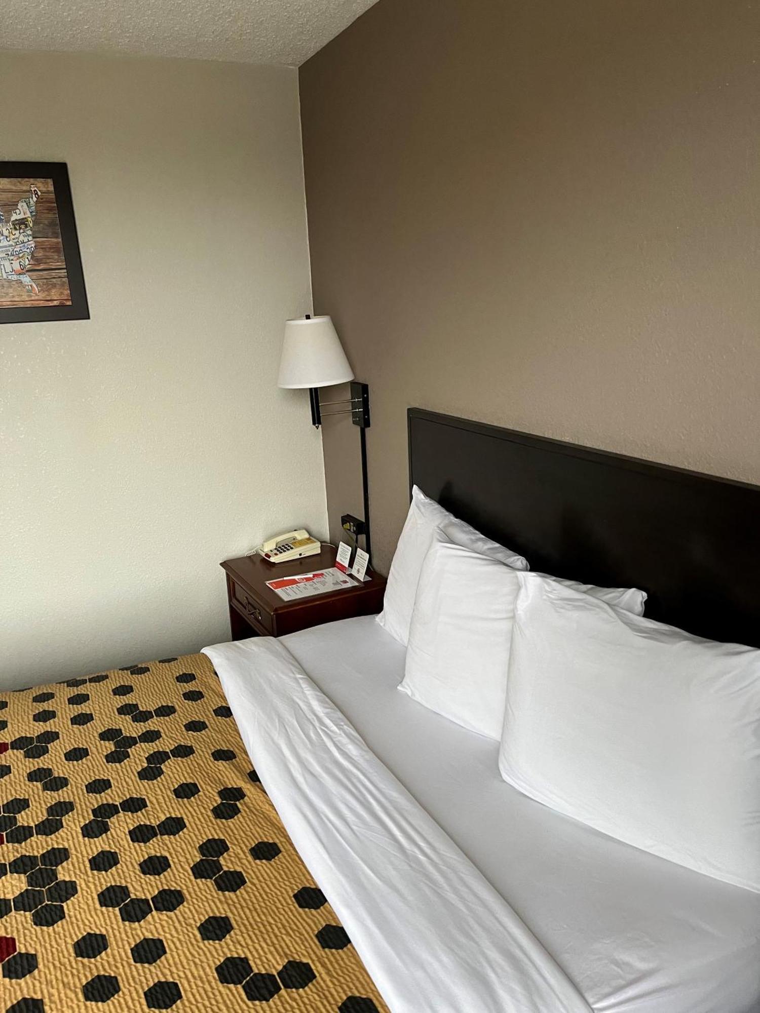 Red Carpet Inn Quantico 邓弗里斯 外观 照片