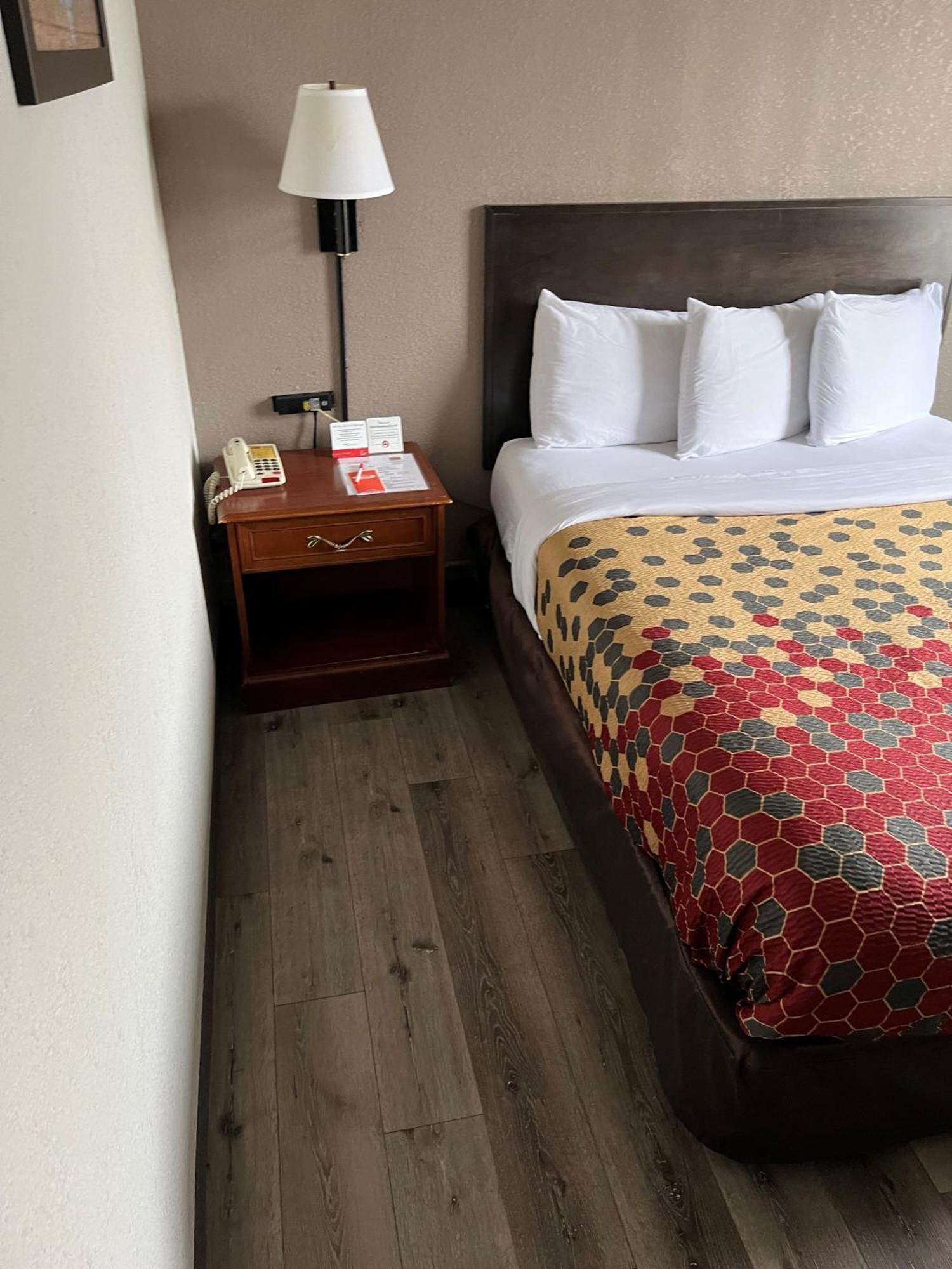 Red Carpet Inn Quantico 邓弗里斯 外观 照片