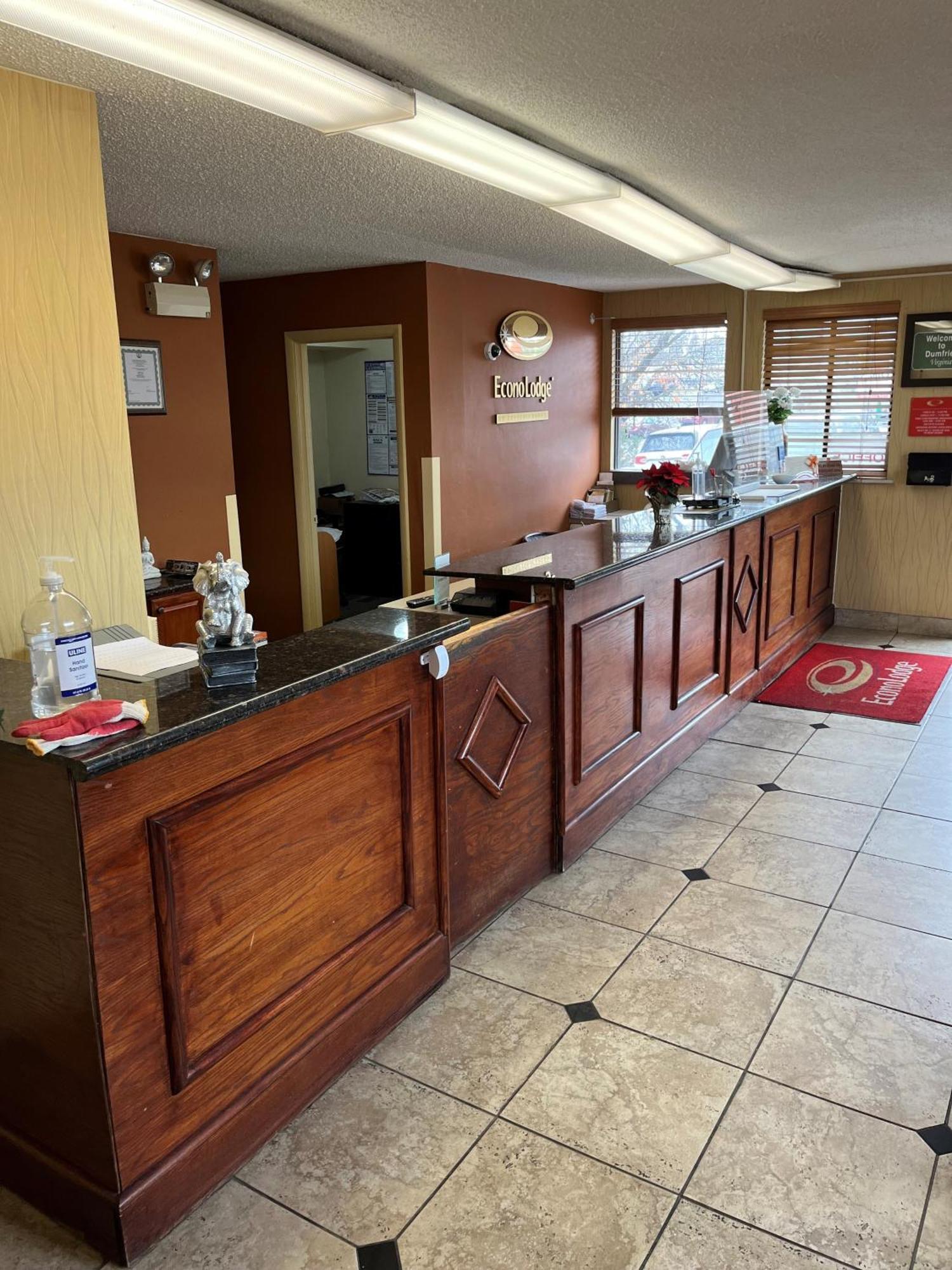 Red Carpet Inn Quantico 邓弗里斯 外观 照片