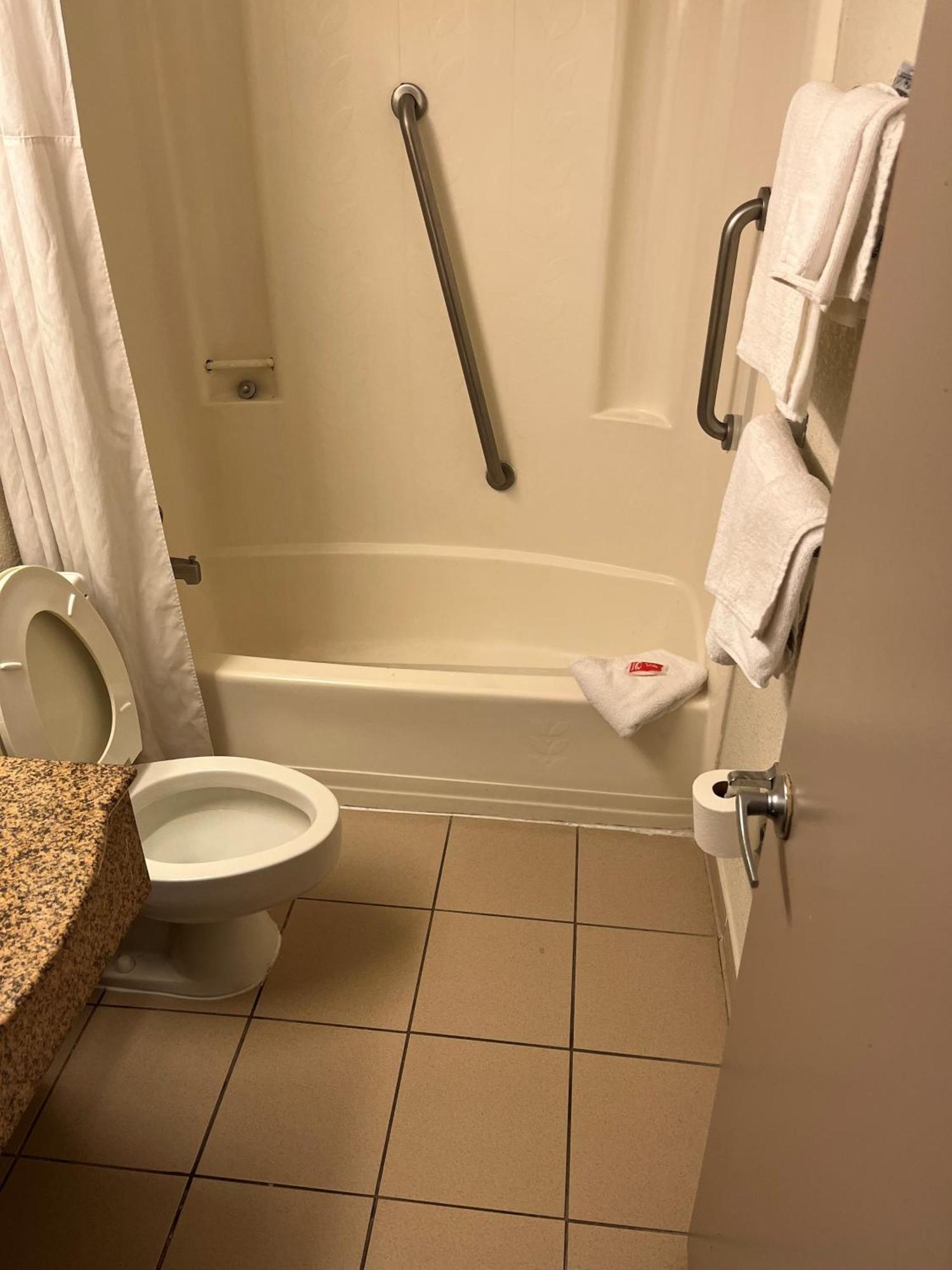 Red Carpet Inn Quantico 邓弗里斯 外观 照片