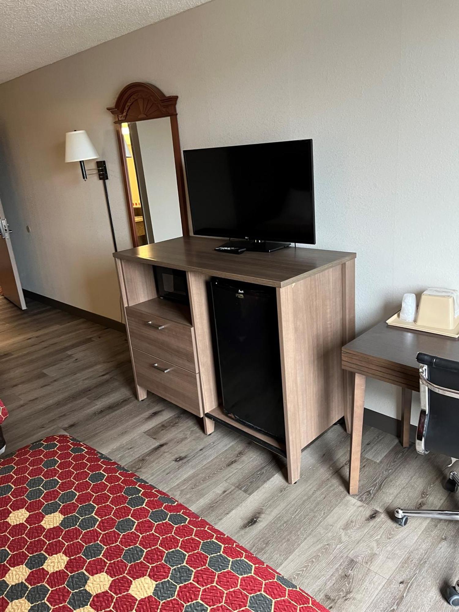 Red Carpet Inn Quantico 邓弗里斯 外观 照片